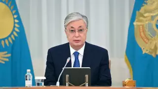 Пробки, слабая уборка снега и переполненные школы. За что критиковал чиновников Токаев