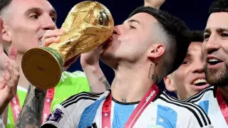 Колоссальный трансфер: чемпион мира подорожал в 10 раз для рекордного перехода в "Челси"