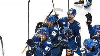 Глава Минфина высказался о высоких зарплатах хоккеистов "Барыса"