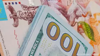 Названы официальные курсы доллара, рубля и евро на 3 февраля