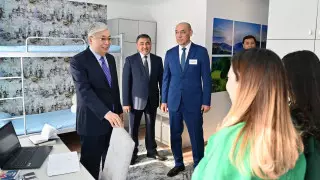 Токаев вспомнил свою комнату в общежитии