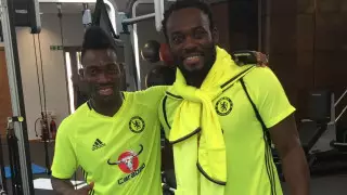 "Услышали голос". Экс-игрока "Челси" нашли под завалами в Турции