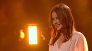 "Феноменально". Данэлия Тулешова подняла весь зал на America's Got Talent