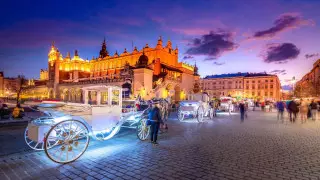 Названы лучшие места отдыха для туристов с маленькими детьми