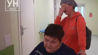 Женщину с распухшей ногой сутки не принимали в больницах Уральска