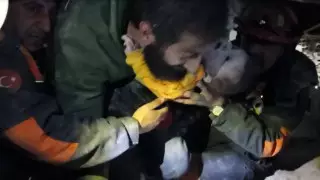 8-месячную девочку спасли из-под завалов через 68 часов после землетрясения в Турции