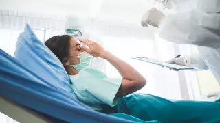 Холера, чума, лихорадка. Казахстанцев предупредили об опасных болезнях за рубежом