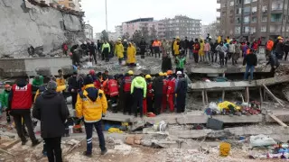 Более 60 стран помогают Турции после землетрясений - Эрдоган