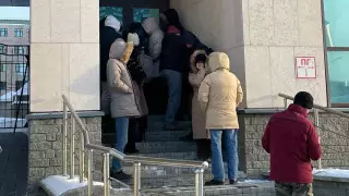 Ажиотаж возник в банках Астаны из-за "7-20-25", прием заявок ограничен