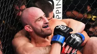 Волкановски о поединке с Махачевым: "Пересмотрел бой. Я определенно выиграл три раунда"