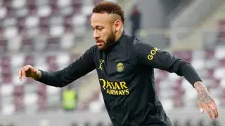 "Не должно скрываться". Неймар устроил разборки в раздевалке ПСЖ