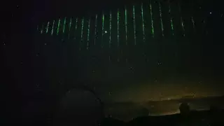 Над Гавайями заметили зеленые полосы из "Матрицы". Что это было?