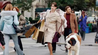 Одежда, техника и еда за полцены? Что можно успеть купить дешево в Казахстане