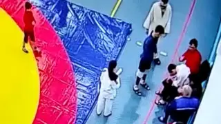 Тренер спортшколы бил детей по голове в ЗКО. Инцидент попал на видео