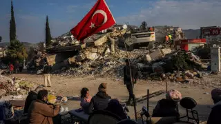 278 часов провел под завалами спасенный мужчина в Хатае