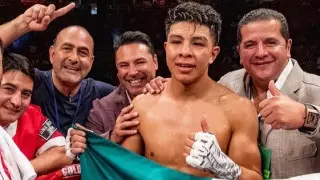 Оскар де ла Хойя назвал боксера, который первым нокаутирует Головкина