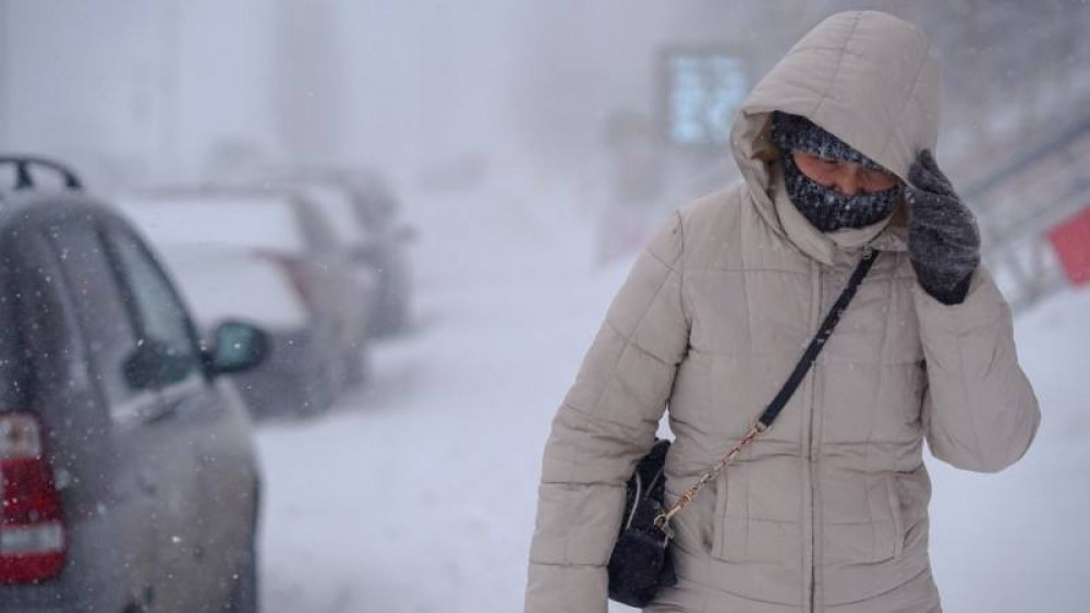 Метель, снег и гололед ожидаются в Казахстане