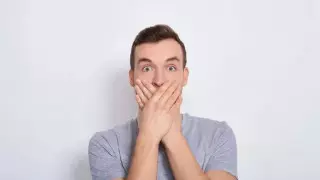 "Смертельно устал": психотерапевт назвал фразы, провоцирующие болезни