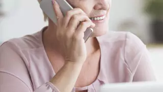 Волонтеры Актау воссоединили брата и сестру после 27 лет разлуки