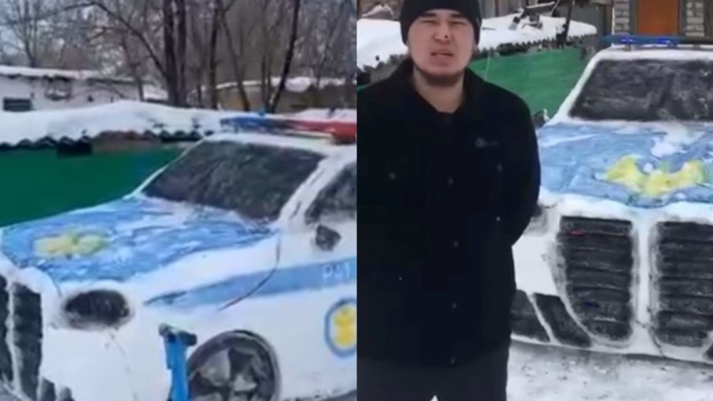 Полицейскую машину в натуральную величину слепил из снега житель ЗКО
