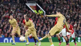 "МЮ" выбил "Барселону" из еврокубков. Все участники 1/8 финала Лиги Европы