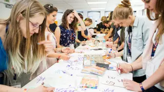 Кто будет в жюри международного конкурса иллюстраций Red Bull Doodle Art