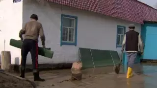 Несколько семей не могут выбраться из своих домов из-за подтоплений в Жетысуской области