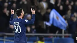 "Мы встретились взглядами". Президент "Барселоны" рассказал о разговоре с отцом Месси