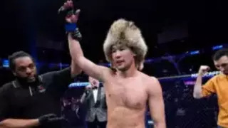 Триумф Шавката Рахмонова показали на фасаде высотного здания в Астане