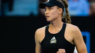 Неудержимые 6:0. Рыбакина разгромила соперницу на "Мастерсе" в США
