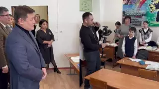 Алматинский школьник пожаловался министру на тесный кабинет