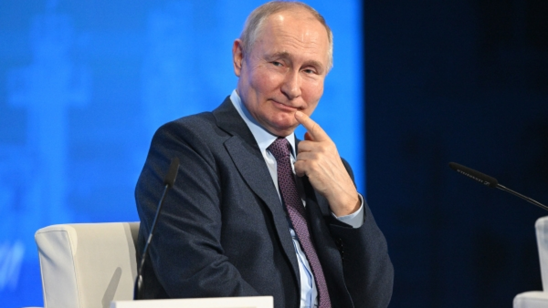 Арест гааги. Фото Путина. Выступление Путина.
