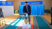 Аким области Абай Нурлан Уранхаев проголосовал на выборах