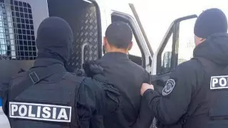 Появилось фото подозреваемого в убийстве трех своих детей в Актау