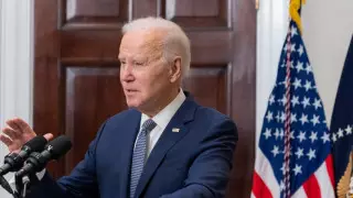 Байден продлил режим чрезвычайного положения в США