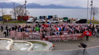 "Нет Олимпиады без бокса": спортсмены организовали протест перед штаб-квартирой МОК