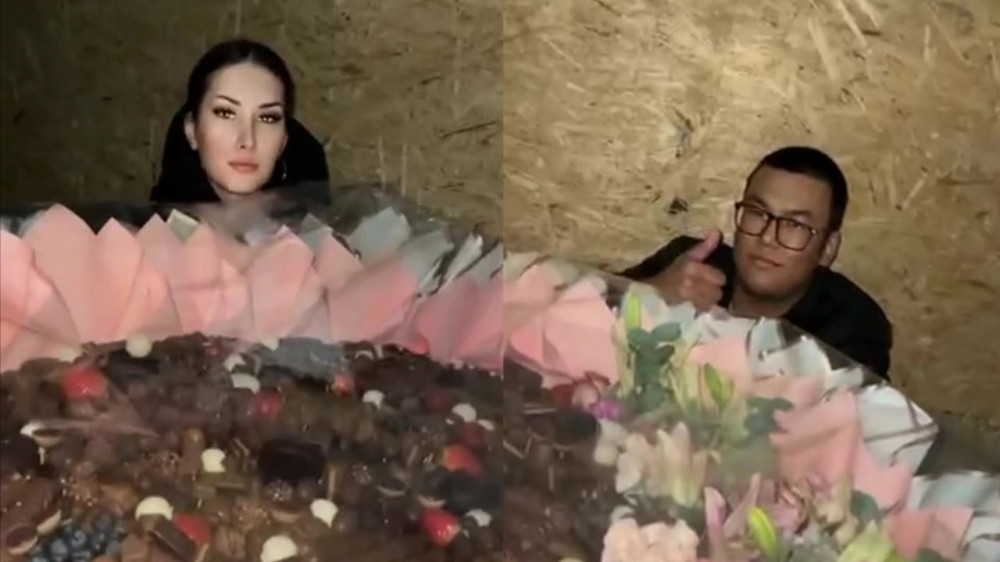 Повезли в газели: гигантский букет из сладостей сняли на видео в Астане