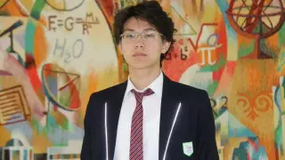 Талантливого выпускника из Атырау пригласили в вуз, где учился Барак Обама