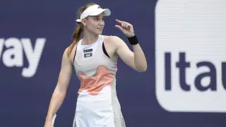 Рыбакина в топе: WTA выделила достижение звезды из Казахстана