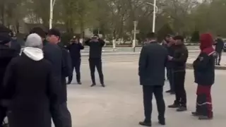 В Жанаозене отпустили 24 задержанных за перекрытие дороги