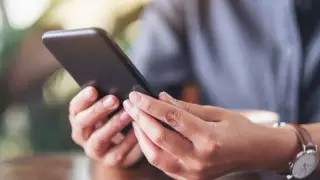 Казахстанцы получают SMS c предупреждением от Антикора