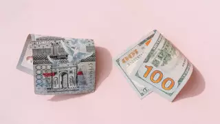 Курс доллара вырос до 450 тенге