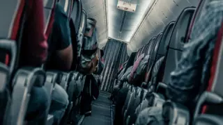 "Молился до конца посадки": летевший в Шымкент самолет попал в зону турбулентности