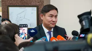 Министр объяснил переходную норму о вице-президенте Казахстана