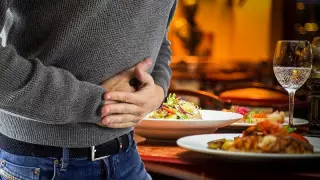 Массовое отравление медиков в Актау: в ресторане нашли 220 килограммов просрочки