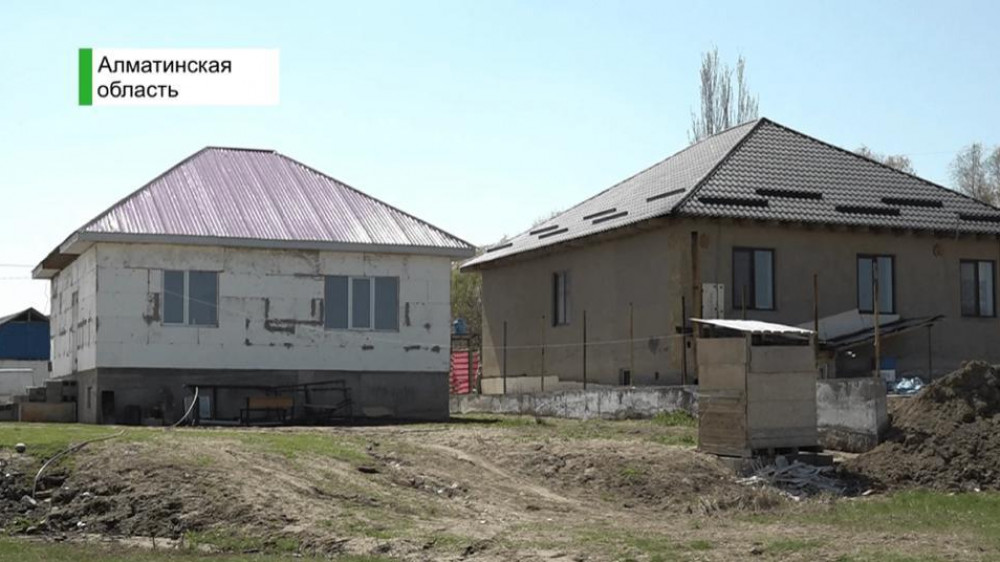 130 семей в селе Алматинской области рискуют остаться без жилья