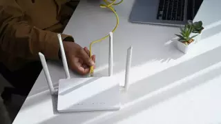 Нарушат закон, а вам отвечать: как понять, что к вашему Wi-Fi подключились соседи