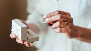 Введение налога на брак с иностранцами прокомментировал министр финансов