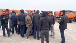 Водители КамАЗов потребовали снизить цену на топливо в Атырау