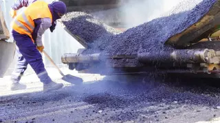 Ремонт дорог, пробивка улиц и строительство моста ведутся в Астане